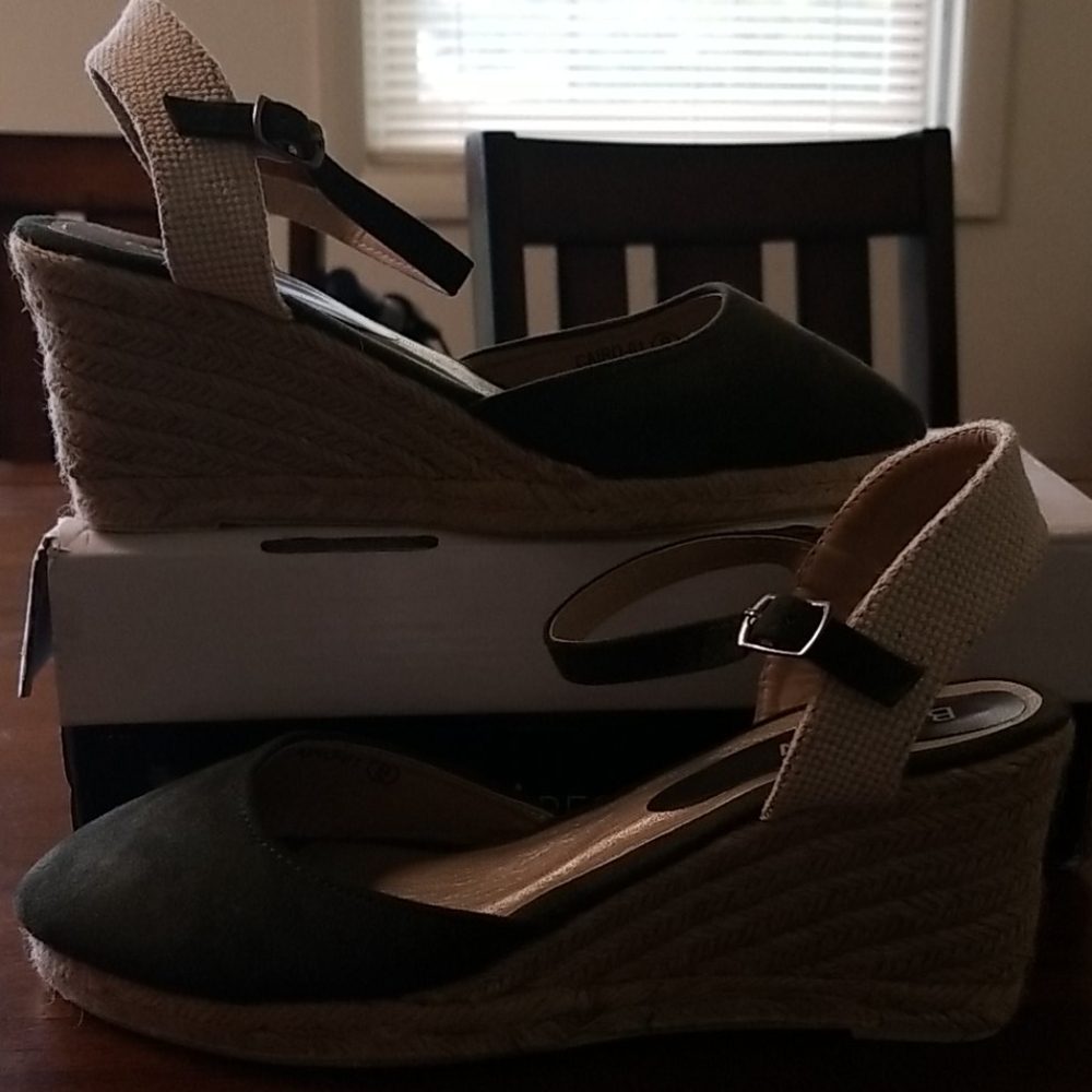 Sandal